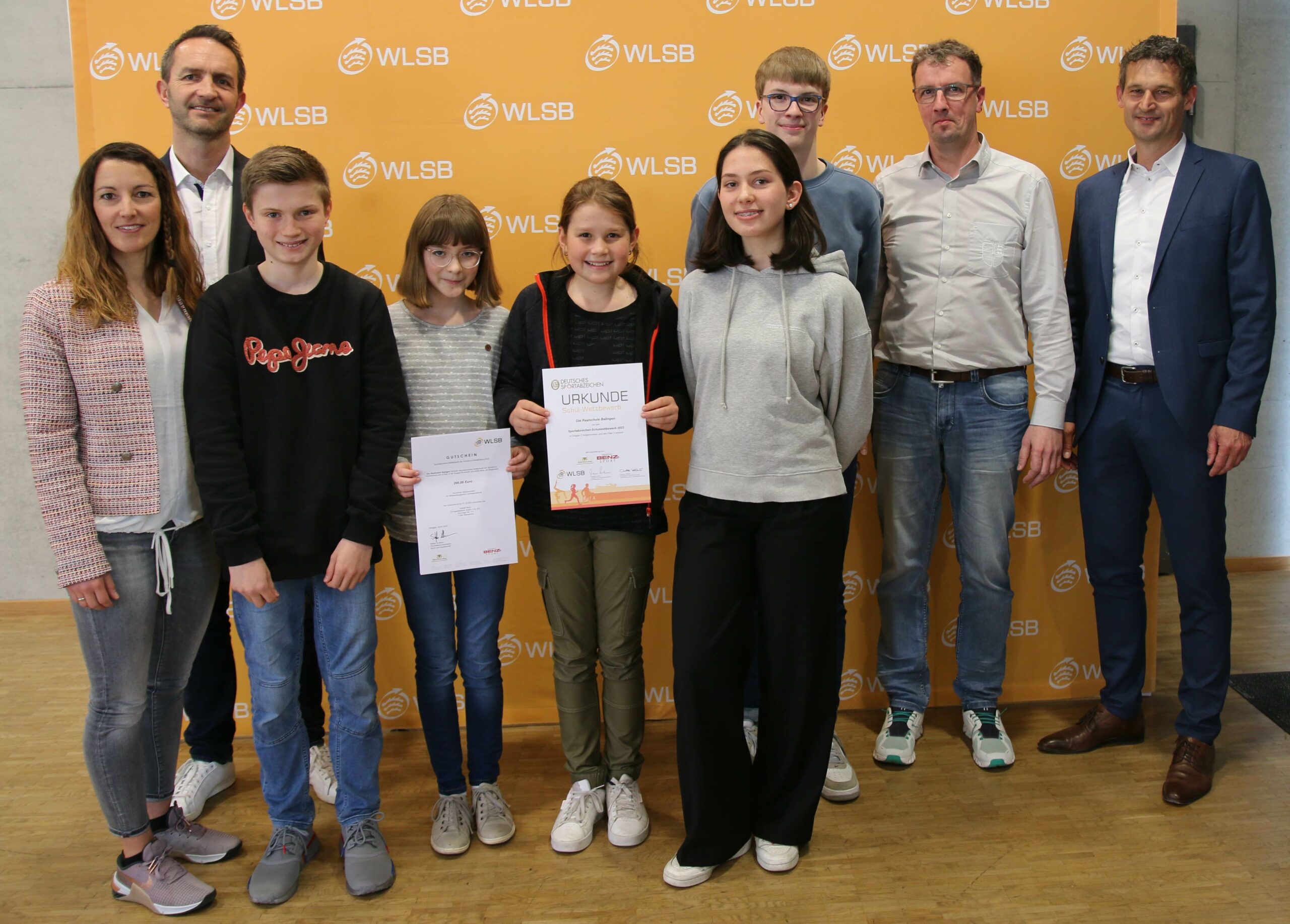 Read more about the article DAS – Deutsches Sportabzeichen Wettbewerb – Realschule Balingen holt sich in ihrer Gruppe den 2. Platz